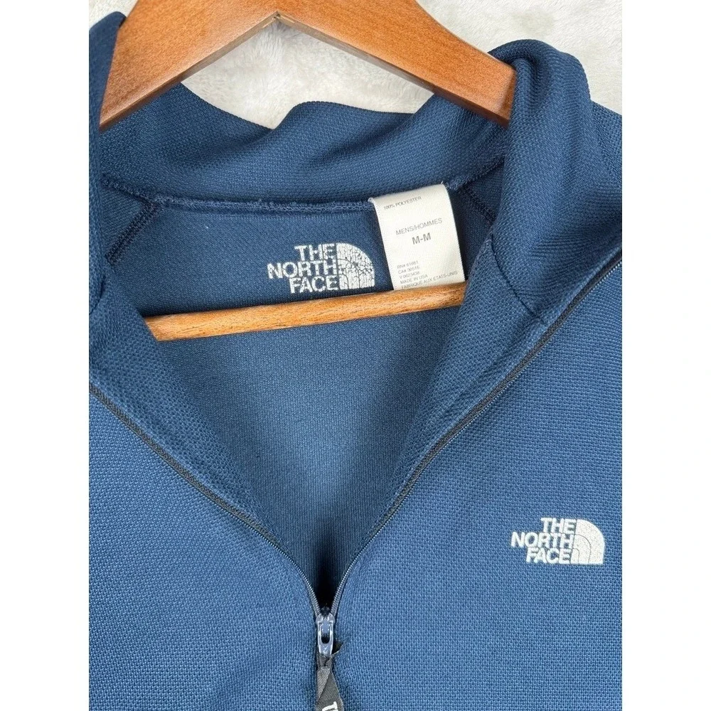 The North‎ Face Mens Long Sleeve 1/4 Zip Pullover Athletic Shirt Blue M